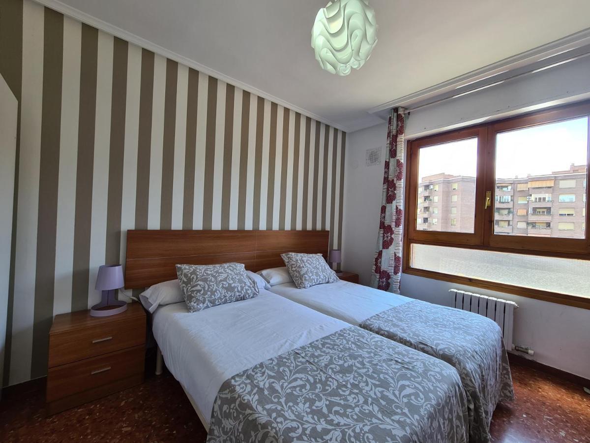 Dos Torres Tauriel - Espacioso Apartamento Con Impresionantes Vistas Y Garaje Privado Zaragoza Exterior photo