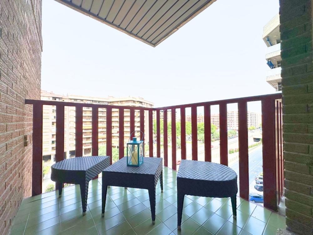 Dos Torres Tauriel - Espacioso Apartamento Con Impresionantes Vistas Y Garaje Privado Zaragoza Exterior photo