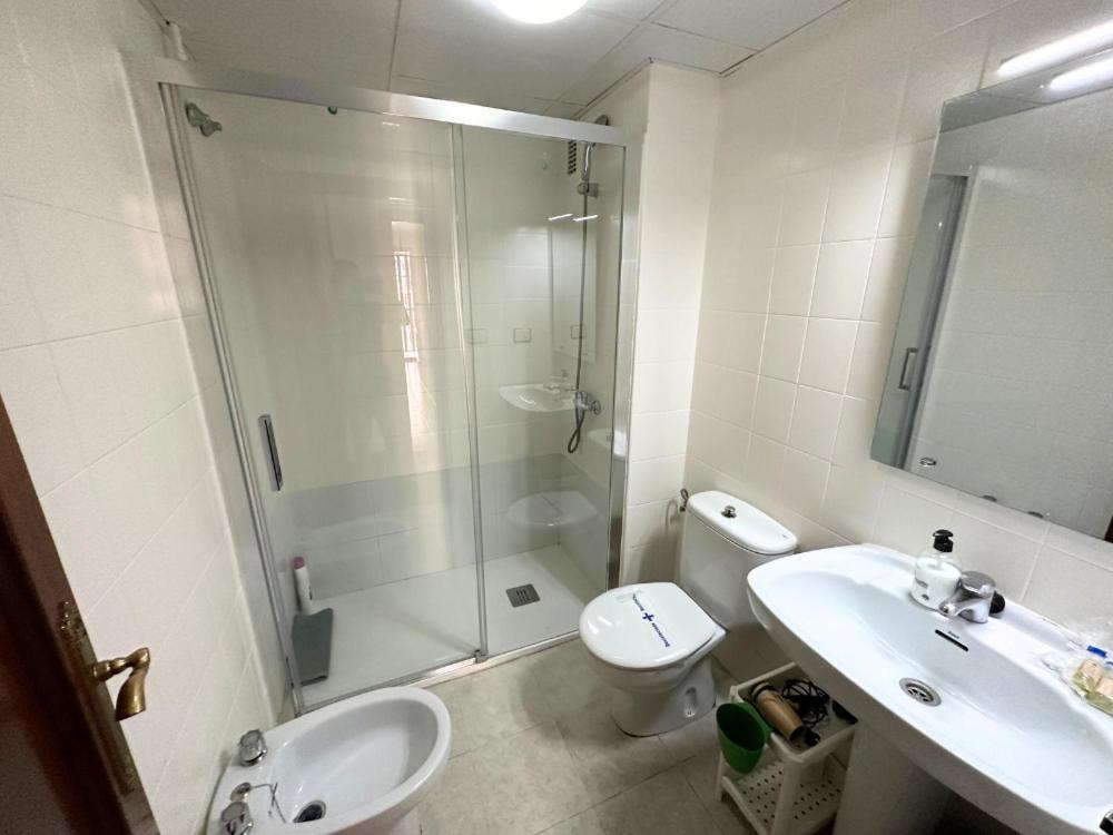Dos Torres Tauriel - Espacioso Apartamento Con Impresionantes Vistas Y Garaje Privado Zaragoza Exterior photo